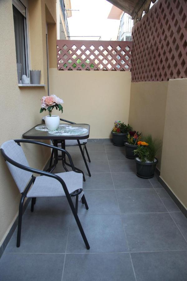 Candia Apartment Mastambás Exterior foto